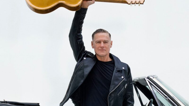 Světová rocková hvězda Bryan Adams v srpnu vystoupí v hradeckém Parku 360